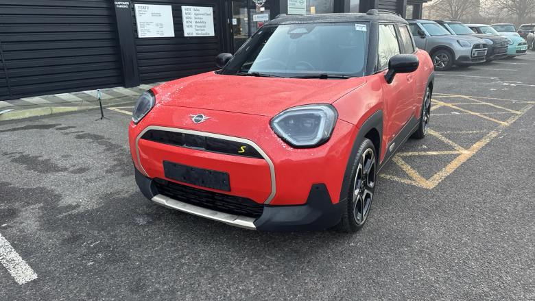 MINI Aceman 160kW SE Classic 54kWh 5dr Auto Electric Hatchback